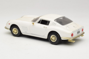 Ferrari 275 GTB/4 Baltas ERTL 1:18 7493 Metalas - nuotrauka 7 iš 8