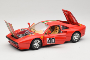 Ferrari 288 GTO #40 Raudonas Italijos Vėliava 1984 Bburago 1:18 3027-P1 Metalas - nuotrauka 2 iš 8