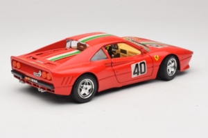 Ferrari 288 GTO #40 Raudonas Italijos Vėliava 1984 Bburago 1:18 3027-P1 Metalas - nuotrauka 3 iš 8