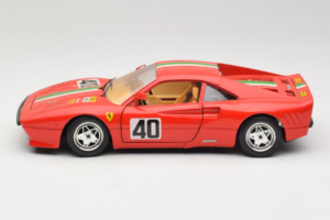 Ferrari 288 GTO #40 Raudonas Italijos Vėliava 1984 Bburago 1:18 3027-P1 Metalas - nuotrauka 4 iš 8