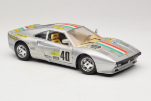 Ferrari 288 GTO #40 Sidabrinis 1984 Bburago 1:18 3027-S1 Metalas - nuotrauka 6 iš 8