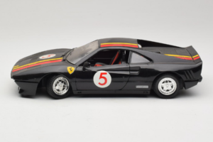 Ferrari 288 GTO #5 Juodas Tonka 1:18 1109 Metalas - nuotrauka 4 iš 8