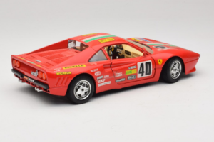 Ferrari 288 GTO Rally #40 Raudonas 1986 Bburago 1:18 3057-P1 Metalas - nuotrauka 3 iš 8