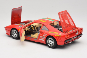 Ferrari 288 GTO Rally #40 Raudonas 1986 Bburago 1:18 3057-P1 Metalas - nuotrauka 5 iš 8