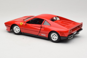 Ferrari 288 GTO Raudonas Tonka 1:18 1680 Metalas - nuotrauka 7 iš 9
