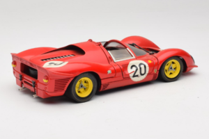 Ferrari 330 P4 #20 Raudonas 1967 Revell 1:18 48822-P1 Metalas - nuotrauka 3 iš 8