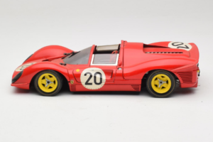 Ferrari 330 P4 #20 Raudonas 1967 Revell 1:18 48822-P1 Metalas - nuotrauka 4 iš 8