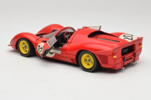 Ferrari 330 P4 #20 Raudonas 1967 Revell 1:18 48822-P1 Metalas - nuotrauka 5 iš 8