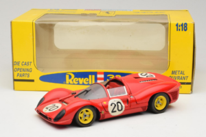 Ferrari 330 P4 #20 Raudonas 1967 Revell 1:18 48822-P1 Metalas - nuotrauka 8 iš 8