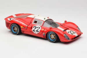 Ferrari 330 P4 #22 Scuderia Filipinetti Poor Condition 1967 Revell 1:18 48825-P1 Metalas - nuotrauka 6 iš 8