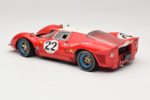 Ferrari 330 P4 #22 Scuderia Filipinetti Poor Condition 1967 Revell 1:18 48825-P1 Metalas - nuotrauka 7 iš 8