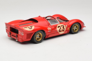 Ferrari 330 P4 #23 L. Bandini / C. Amon 24 Hours of Daytona Winner 1967 Revell 1:18 48833 Metalas - nuotrauka 3 iš 8