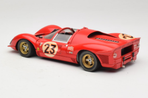 Ferrari 330 P4 #23 L. Bandini / C. Amon 24 Hours of Daytona Winner 1967 Revell 1:18 48833 Metalas - nuotrauka 7 iš 8
