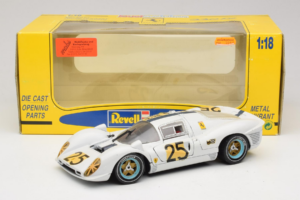 Ferrari 330 P4 #25 Baltas Revell 1:18 48845 Metalas - nuotrauka 8 iš 8