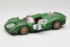 Ferrari 330 P4 #9 Žalias Spa-Francorchamps 1967 Eagles Race 1:18 41007 Metalas - nuotrauka 2 iš 8