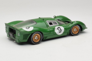 Ferrari 330 P4 #9 Žalias Spa-Francorchamps 1967 Eagles Race 1:18 41007 Metalas - nuotrauka 3 iš 8