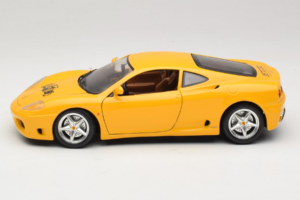 Ferrari 360 Modena 25 Jahre FMC Geltonas Bburago 1:18 3358-Y1 Metalas - nuotrauka 4 iš 8