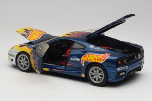 Ferrari 360 Modena Challenge #5 Hot Wheels Purple Fire Livery 1999 Bburago 1:18 29619 Metalas - nuotrauka 5 iš 8
