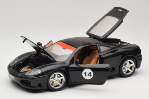 Ferrari 360 Modena #14 Juodas Ribotasis Leidimas Bburago 1:18 3368-B1 Metalas - nuotrauka 2 iš 8