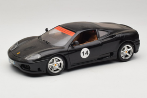 Ferrari 360 Modena #14 Juodas Ribotasis Leidimas Bburago 1:18 3368-B1 Metalas