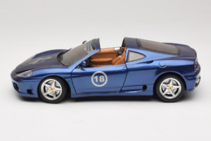 Ferrari 360 Modena Targa Ribotasis Leidimas 333 vnt Violetinis Metallic Bburago 1:18 3348-F1 Metalas - nuotrauka 4 iš 8