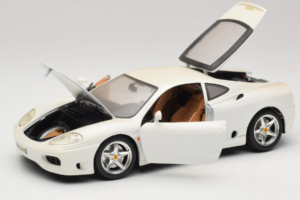 Ferrari 360 Modena Baltas Bburago 1:18 3368-W1 Metalas - nuotrauka 2 iš 8