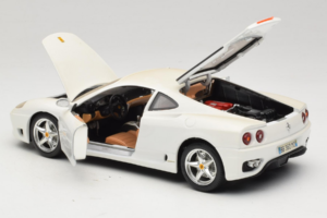 Ferrari 360 Modena Baltas Bburago 1:18 3368-W1 Metalas - nuotrauka 5 iš 8