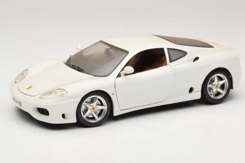 Ferrari 360 Modena Baltas Bburago 1:18 3368-W1 Metalas