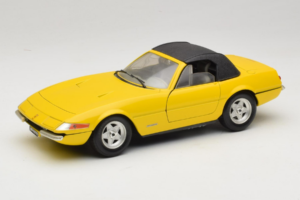 Ferrari 365 GTS/4 Daytona Kabrioletas Geltonas Techno Giodi 1:18 740028 Metalas