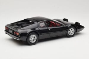 Ferrari 365 GT4/BB Juodas Kyosho 1:18 08173K Metalas - nuotrauka 3 iš 8