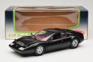 Ferrari 365 GT4/BB Juodas Kyosho 1:18 08173K Metalas - nuotrauka 8 iš 8