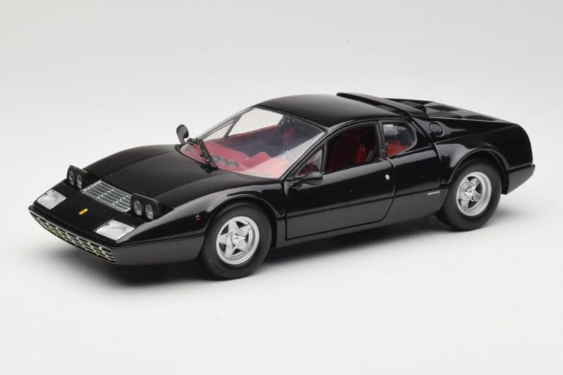 Ferrari 365 GT4/BB Juodas Kyosho 1:18 08173K Metalas