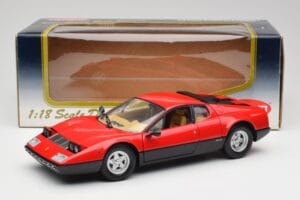 Ferrari 365 GT4/BB Raudonas Kyosho 1:18 08173R Metalas - nuotrauka 8 iš 8