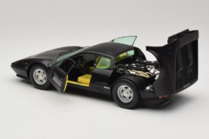 Ferrari 365 GT4 BB Juodas Chrono 1:18 CH002 Metalas - nuotrauka 5 iš 8