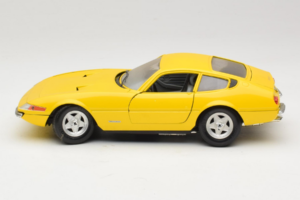 Ferrari 365 GTB/4 Daytona Geltonas Techno Giodi 1:18 40011-Y1 Metalas - nuotrauka 3 iš 7