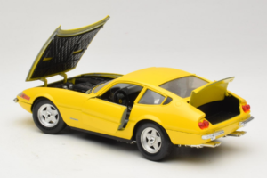 Ferrari 365 GTB/4 Daytona Geltonas Techno Giodi 1:18 40011-Y1 Metalas - nuotrauka 4 iš 7