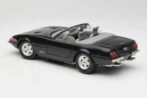 Ferrari 365 GTB/4 Daytona Kabrioletas Juodas Techno Giodi 1:18 40011-B1 Metalas - nuotrauka 7 iš 8