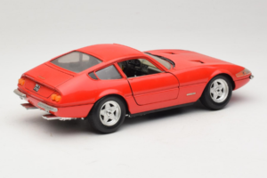 Ferrari 365 GTB/4 Daytona Raudonas Techno Giodi 1:18 40011-P2 Metalas - nuotrauka 3 iš 8
