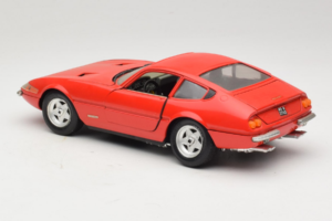 Ferrari 365 GTB/4 Daytona Raudonas Techno Giodi 1:18 40011-P2 Metalas - nuotrauka 7 iš 8