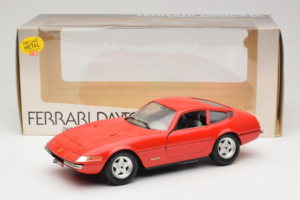 Ferrari 365 GTB/4 Daytona Raudonas Techno Giodi 1:18 40011-P2 Metalas - nuotrauka 8 iš 8