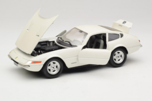 Ferrari 365 GTB/4 Daytona Berlina Baltas Techno Giodi 1:18 74007 Metalas - nuotrauka 2 iš 8