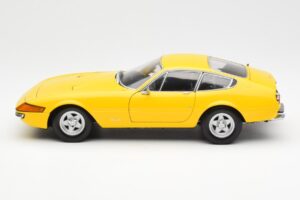 Ferrari 365 GTB/4 Daytona Geltonas Kyosho 1:18 08162Y Metalas - nuotrauka 4 iš 8