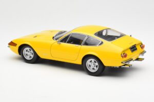 Ferrari 365 GTB/4 Daytona Geltonas Kyosho 1:18 08162Y Metalas - nuotrauka 7 iš 8