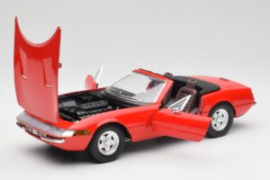 Ferrari 365 GTS Raudonas Solido 1:18 8017 Metalas - nuotrauka 2 iš 8