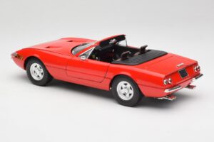 Ferrari 365 GTS Raudonas Solido 1:18 8017 Metalas - nuotrauka 7 iš 8