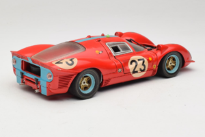 Ferrari 412P #23 W. Mairesse / J. Beurlys Le Mans 1967 Raudonas Revell 1:18 48826 Metalas - nuotrauka 3 iš 8
