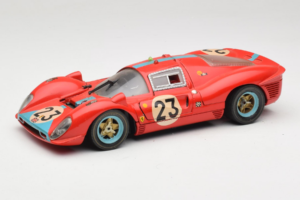 Ferrari 412P #23 W. Mairesse / J. Beurlys Le Mans 1967 Raudonas Revell 1:18 48826 Metalas