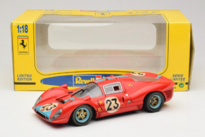 Ferrari 412P #23 W. Mairesse / J. Beurlys Le Mans 1967 Raudonas Revell 1:18 48826 Metalas - nuotrauka 8 iš 8