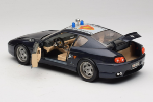 Ferrari 456 GT Carabinieri Juodas Bburago 1:18 3036-B3 Metalas - nuotrauka 5 iš 8