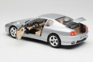 Ferrari 456 GT Sidabrinis Bburago 1:18 3036-M2 Metalas - nuotrauka 5 iš 8